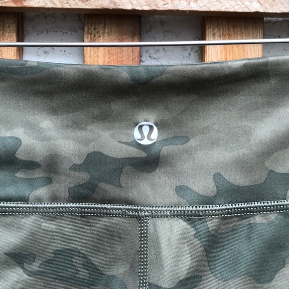 Lululemon Wunder Under Crop Leggings 4 - Picture 3 of 8